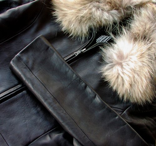 画像クリックで大きく確認できます　Click↓2: レザージャケット ナチュラルラクーンファー・シンサレート（レディース）/Leather Jacket with Raccoon Fur  