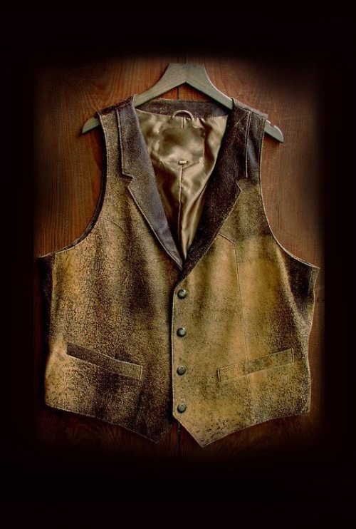 画像クリックで大きく確認できます　Click↓1: ウエスタン ラムレザーベスト（タン）/Western Lamb Leather Vest(Tan)