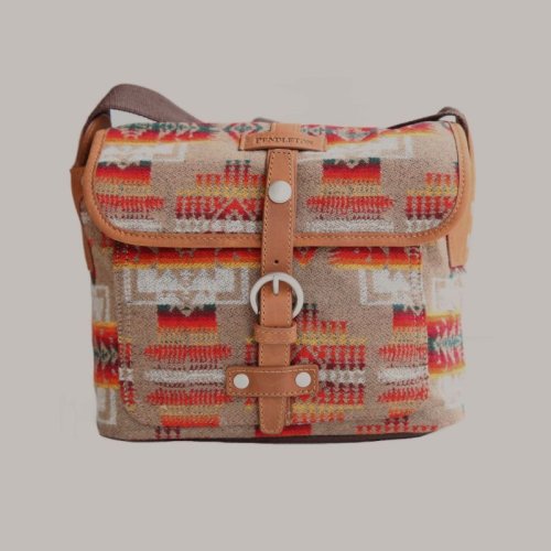 画像クリックで大きく確認できます　Click↓1: ペンドルトン ショルダーバッグ（チーフジョセフ・タン）/Pendleton Camera Bag(Chief Joseph Tan)