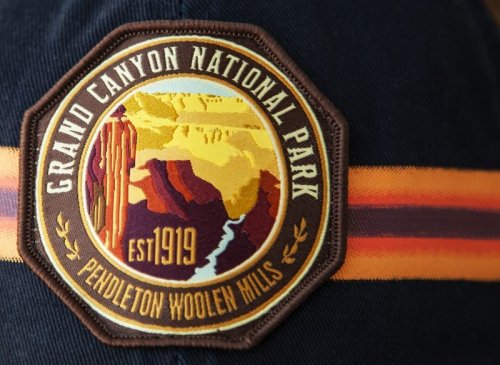 画像クリックで大きく確認できます　Click↓2: ペンドルトン ナショナルパーク 国立公園 キャップ（グランドキャニオン）/Pendleton National Park Cap(Navy Grand Canyon)