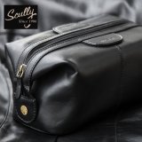 スカリー レザー トラベルキット ケース（ブラック）/Travel Kit(Black)