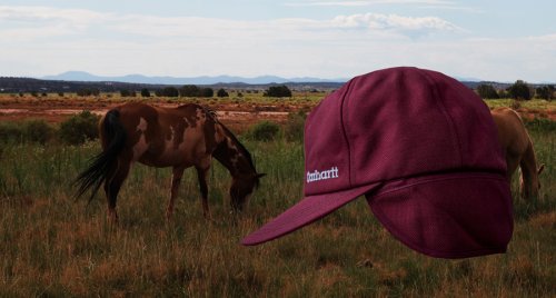 画像クリックで大きく確認できます　Click↓2: カーハート ロゴ イヤーフラップ キャップ（ワイン）/Carhartt Cap(Logo/Wine)