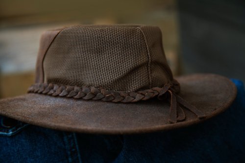 画像クリックで大きく確認できます　Click↓2: ワックスレザー＆メッシュ クラッシャブル・パッカブルハット（ブラウン）/Leather Hat(Brown)