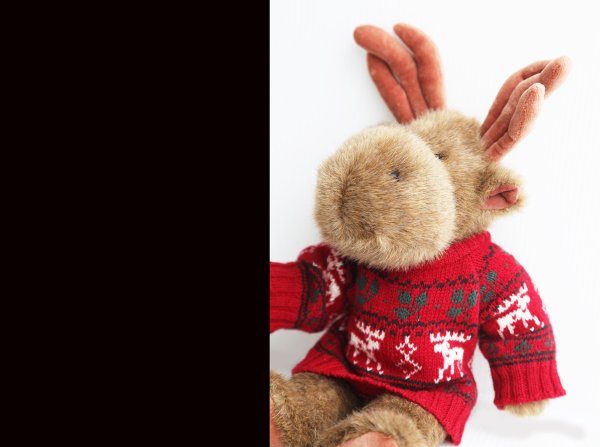 画像2: 赤いセーターを着たムースのぬいぐるみ/Stuffed Animal of Moose