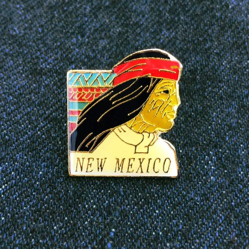 画像クリックで大きく確認できます　Click↓1: ピンバッジ インディアン NM ニューメキシコ/Pin Indian NEW MEXICO