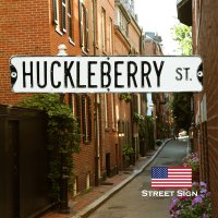 アメリカン ストリート サイン ハックルベリー ストリート/Street Sign HUCKLEBERRY ST.