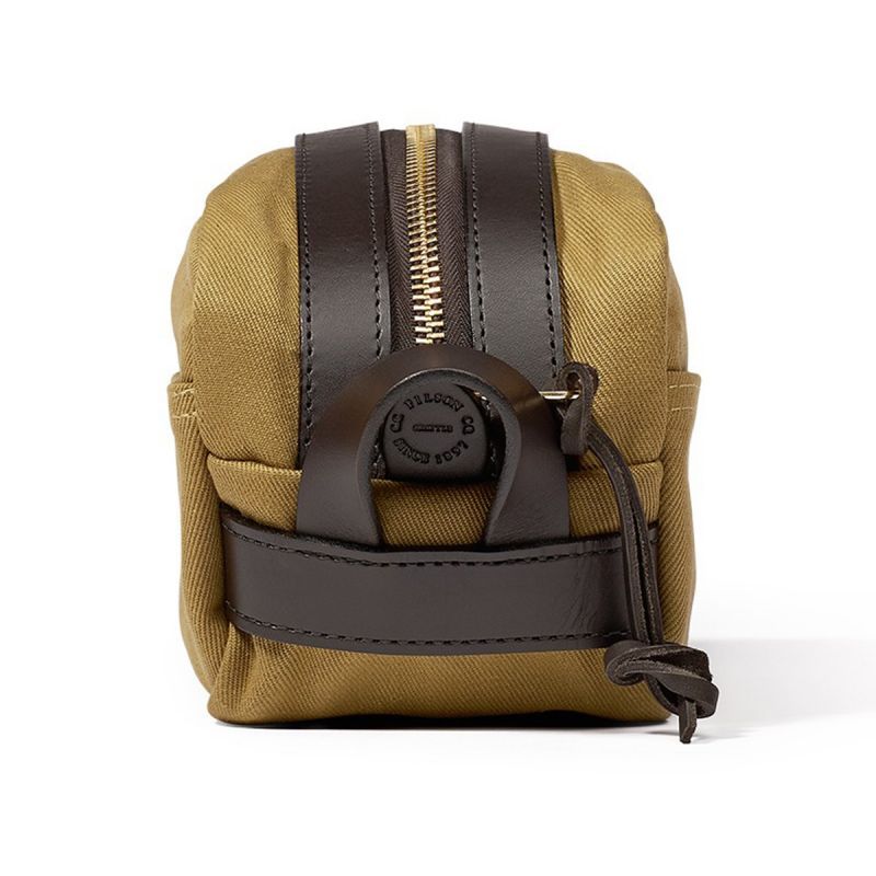 フィルソン トラベルキット（タン）/Filson Travel Kit(Tan)