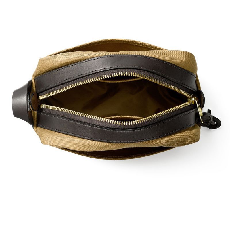 フィルソン トラベルキット（タン）/Filson Travel Kit(Tan)