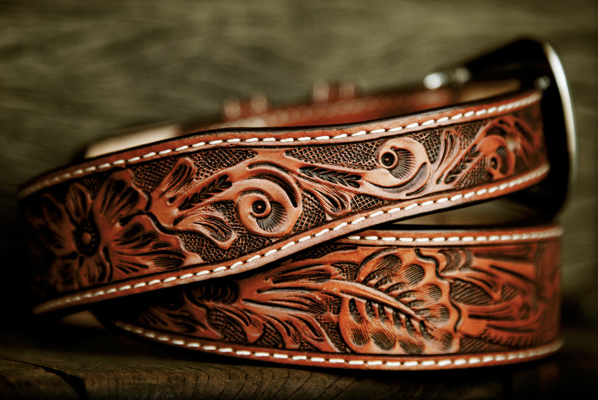 フローラル テーパード ウエスタン レザーベルト（ブラウン）/Western Leather Belt(Brown) レザーベルト・バックル