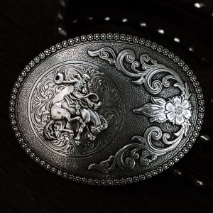 画像: ノコナ サドルブロンコ ウエスタン ベルト バックル（シルバー）/Nocona Saddle Bronc Belt Buckle(Silver)