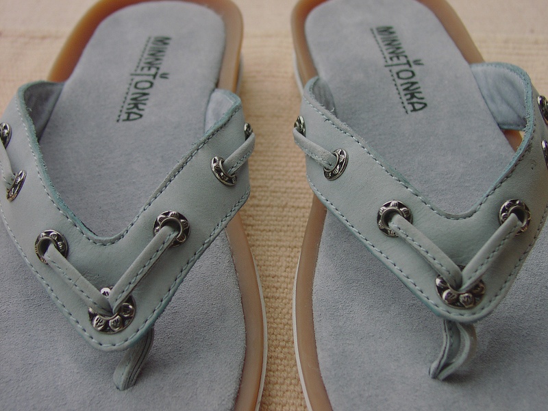 画像: ミネトンカ ソフトスエードサンダル（ブルー/レディース）/Ｍinnetonka Mesa Thong（Ｂlue/Women)