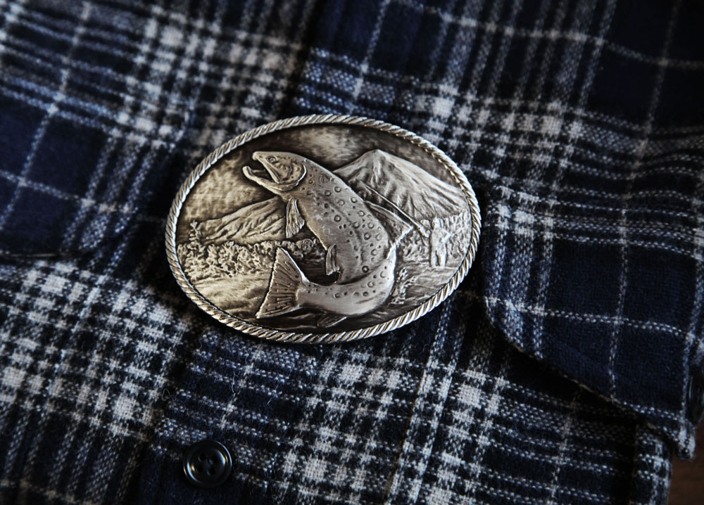 画像: モンタナシルバースミス アウトドア ベルト バックル ワイルド トラウト/Montana Silversmiths Wild Trout Carved Belt Buckle